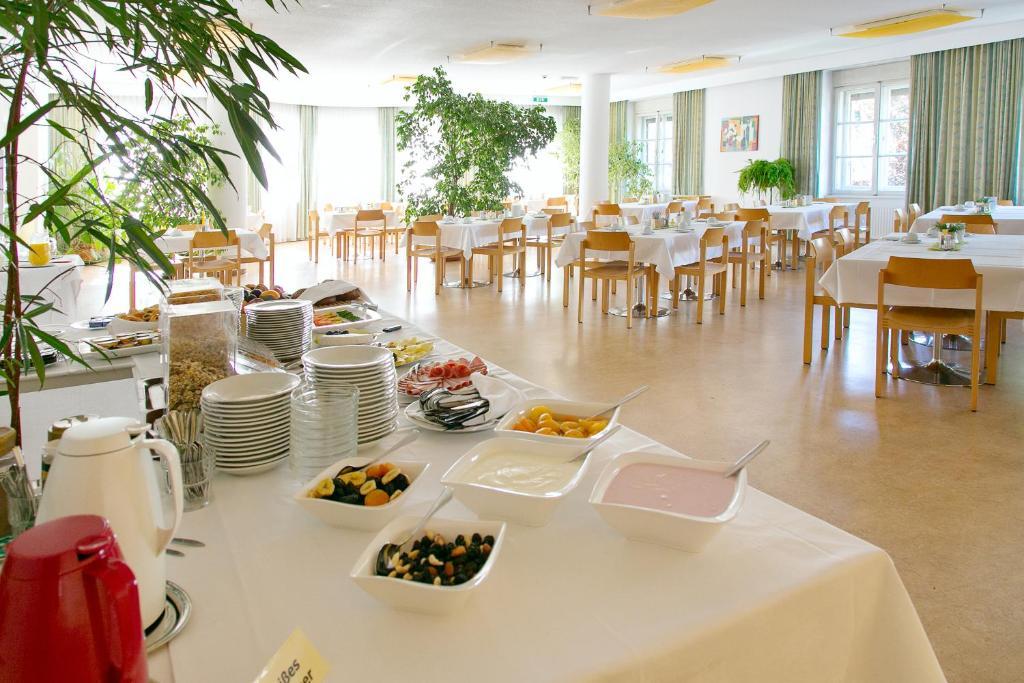 Haus Marillac Hotell Innsbruck Rum bild